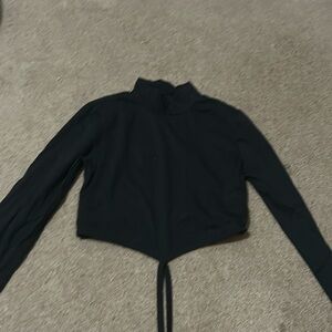 cropped longsleeve with tie wrap around